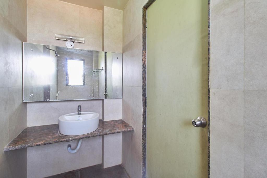 Hotel Jain Residency Shirdi Buitenkant foto